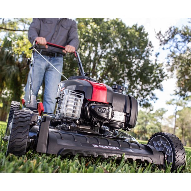 Black Max 21-Inch 125cc Gas Push Mower with Briggs & Stratton Engine