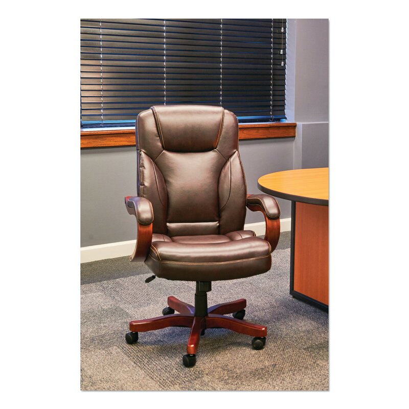 Devin Executive Chair