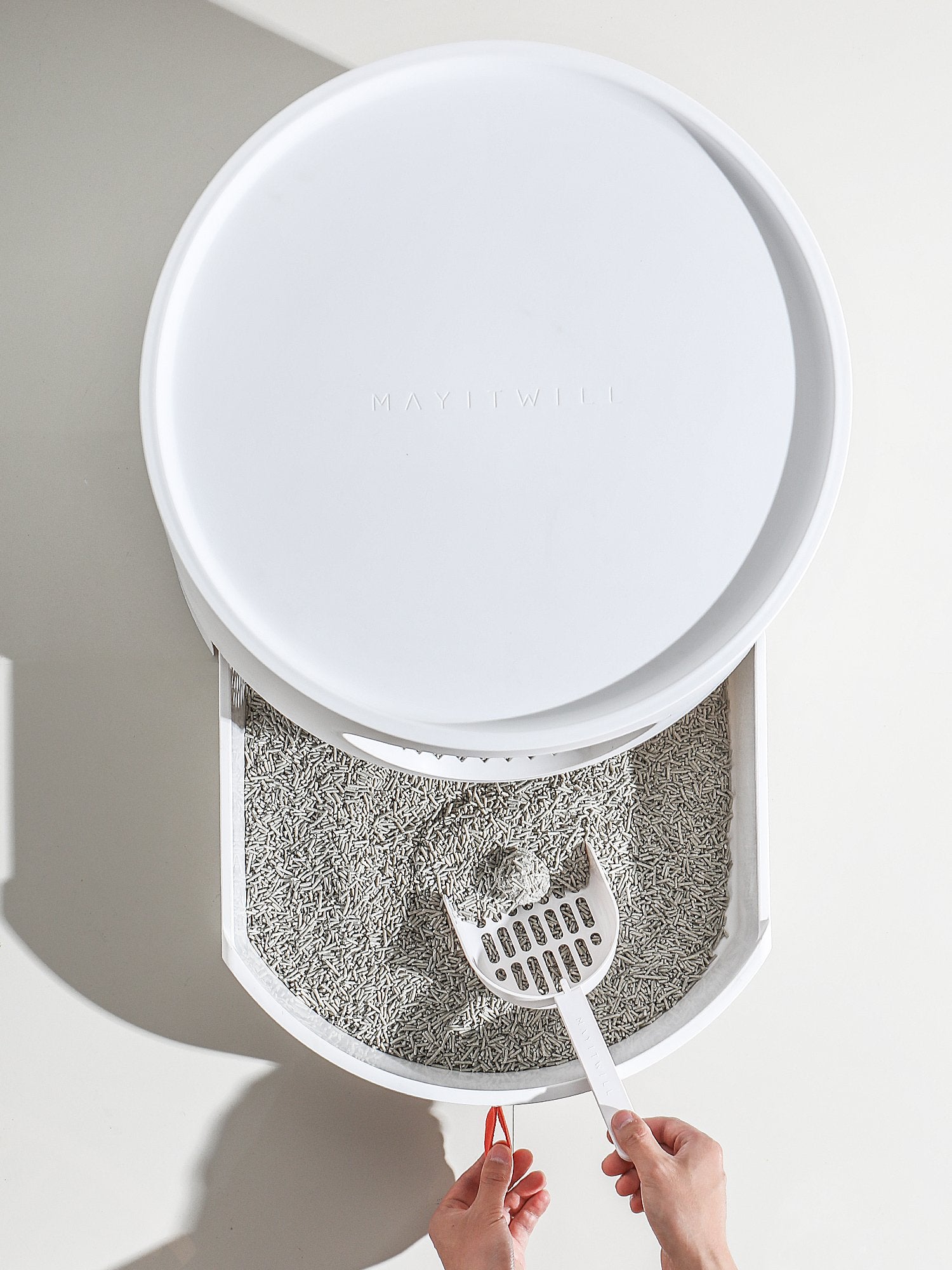 2-in-1 Castle Cat Litter Box