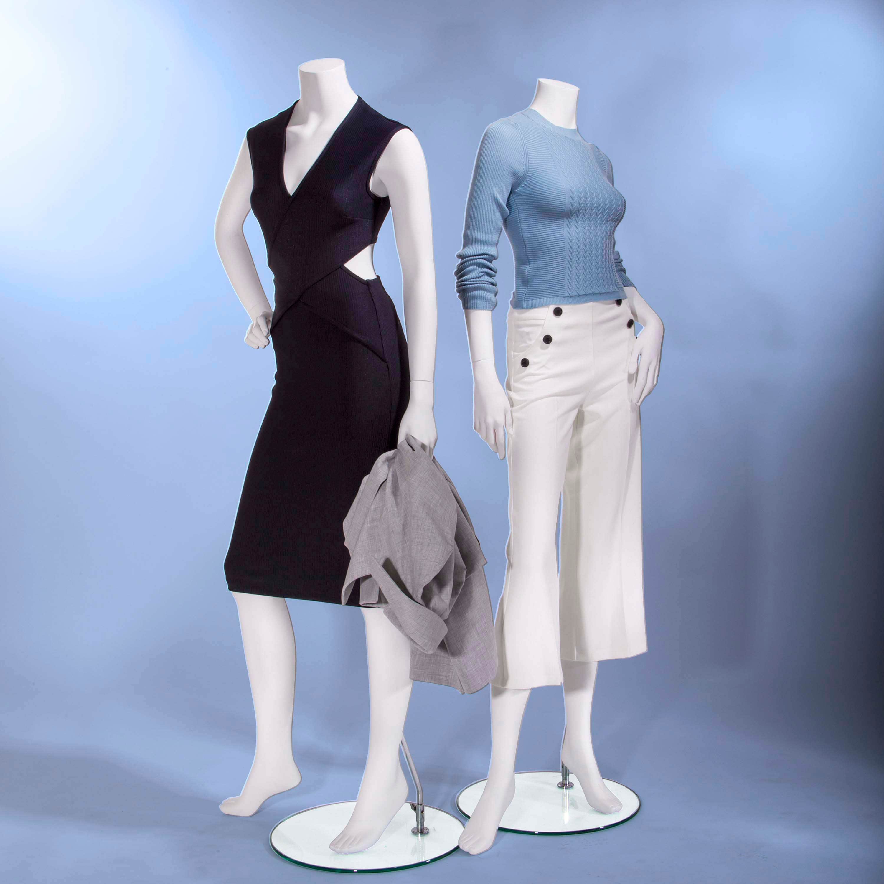 Econoco Female Mannequin - Headless, Right Hand on Hip, Right Leg to Side