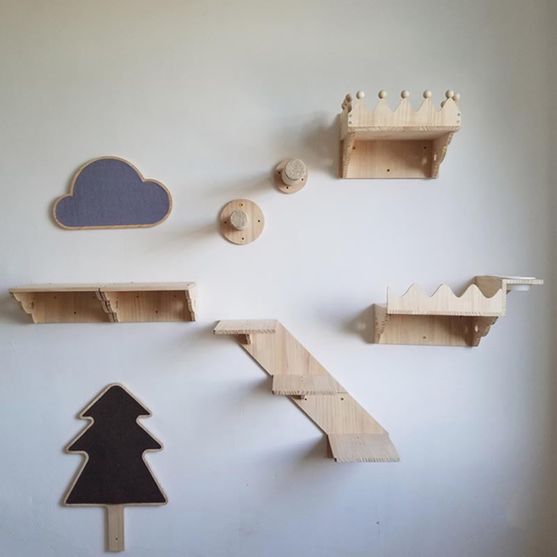 Sky Castle Cat Wall Climbing