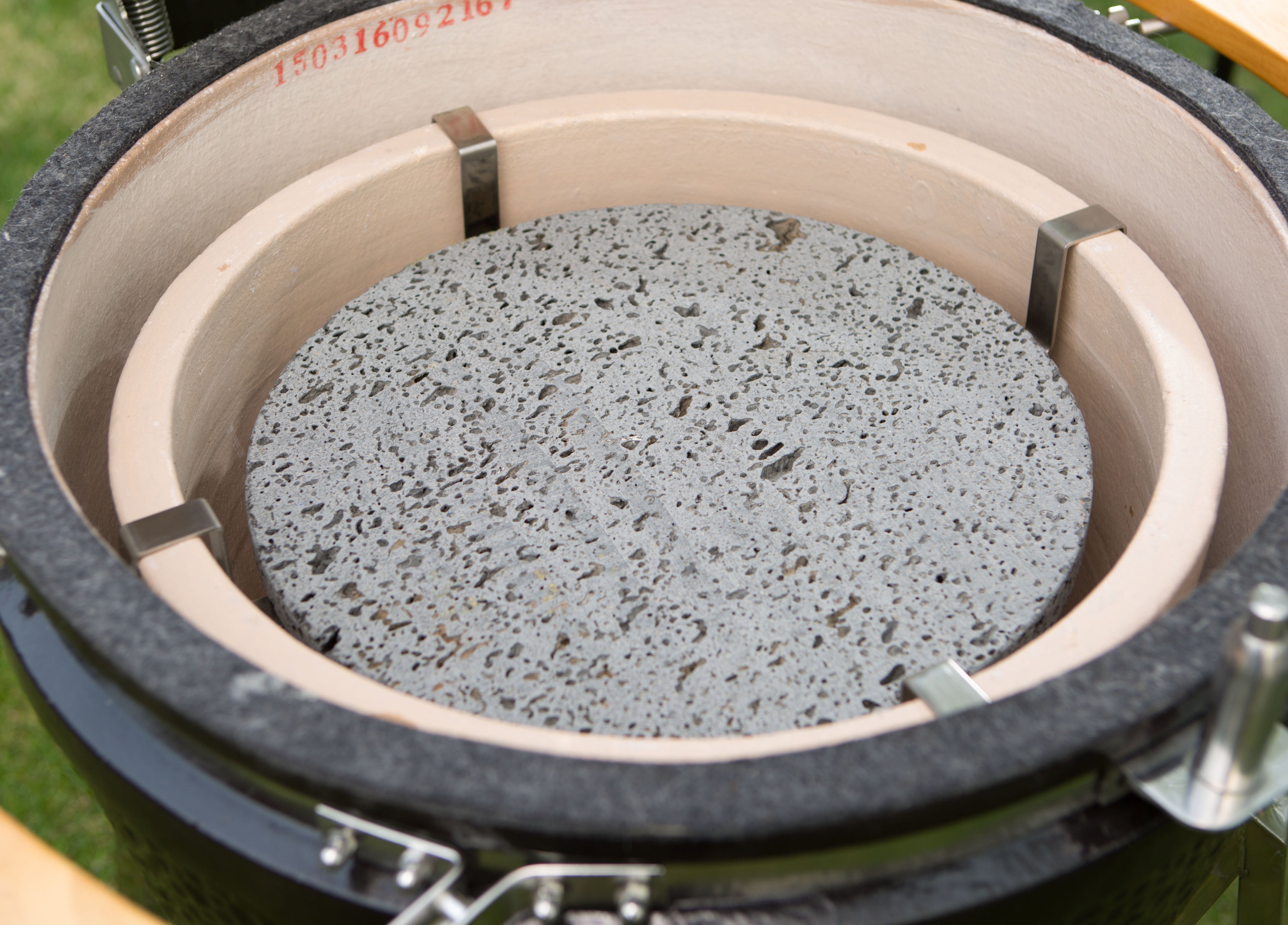 Vision Grills Elite Series XR402 Deluxe Ceramic Kamado Grill