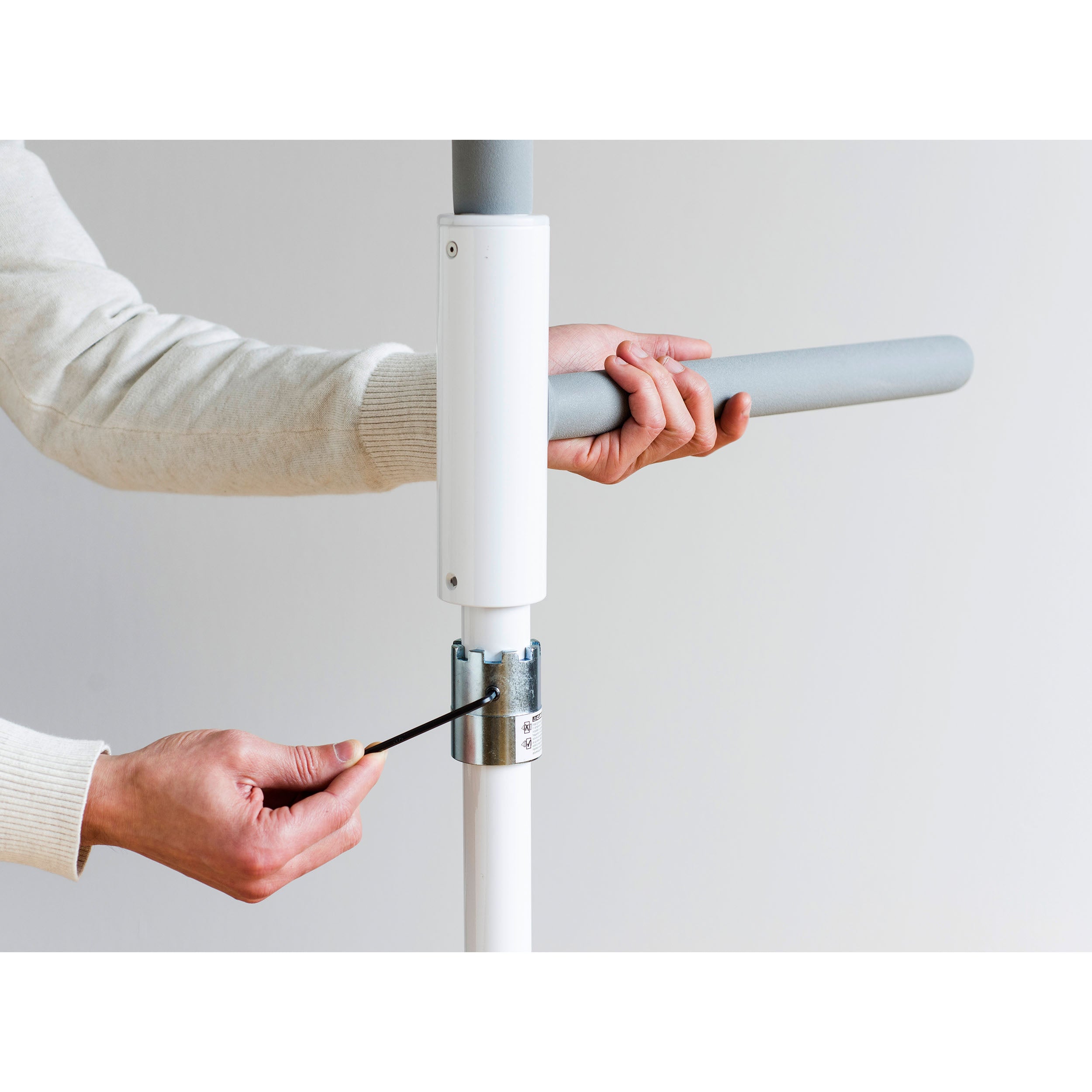 Healthcraft SuperPole with SuperBar