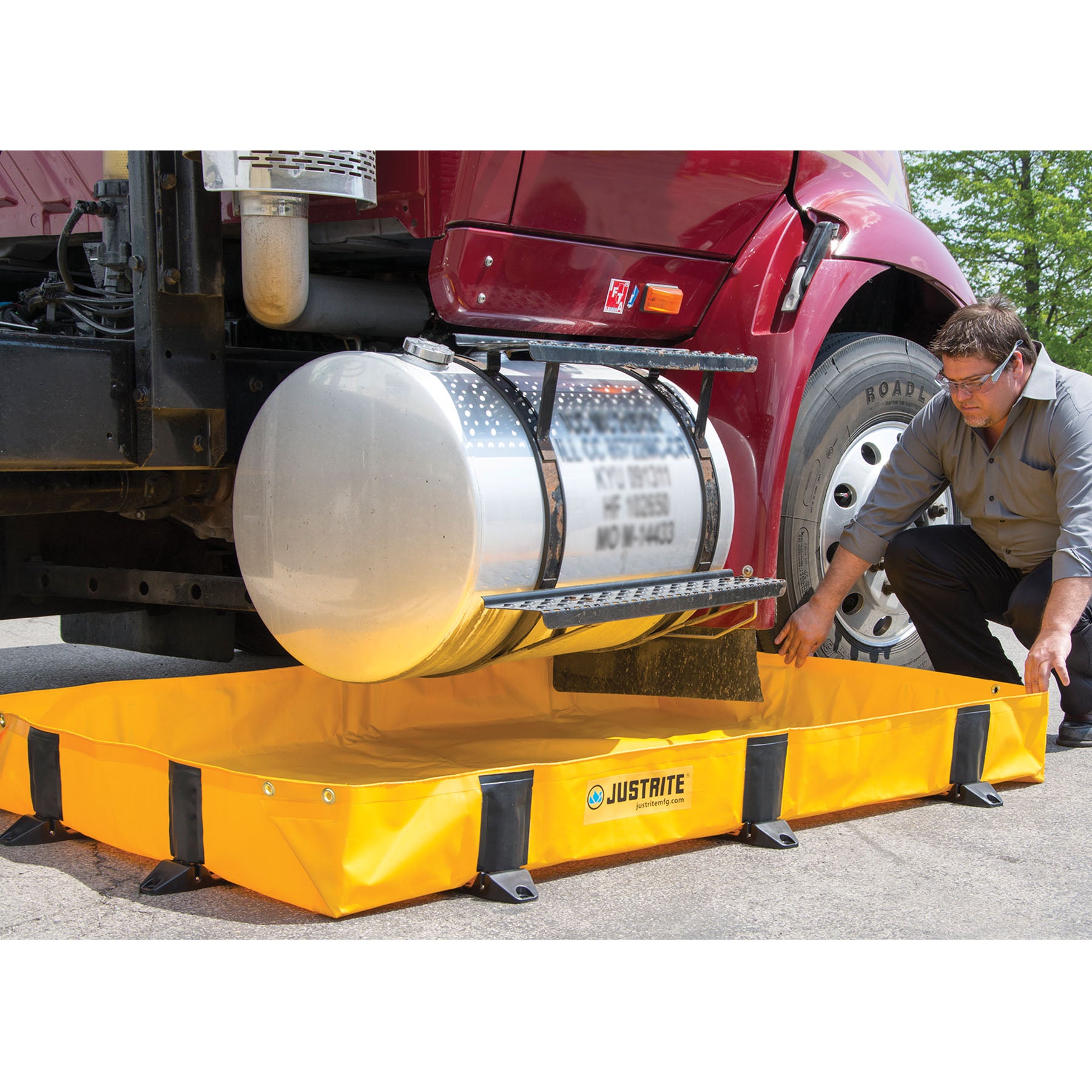 Justrite Rigid-Lock Quicberm® Lite