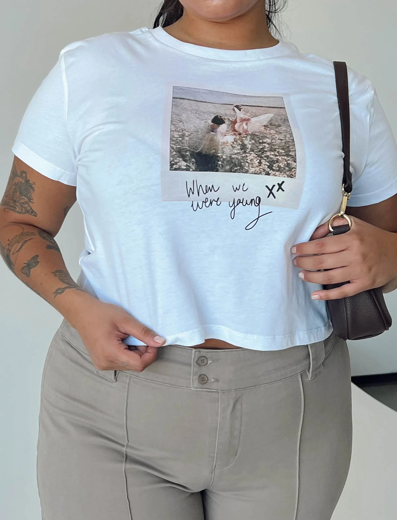 Organic Shake It Graphic Tee White Curve