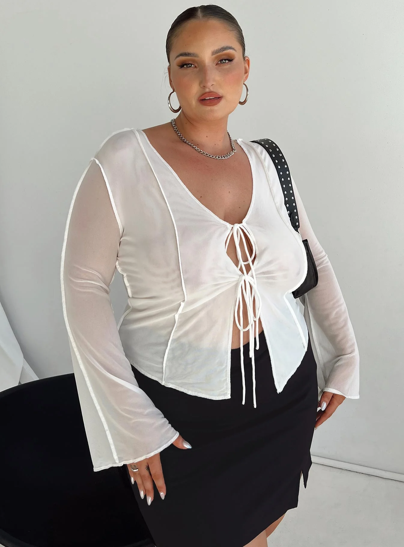 Mereba Long Sleeve Top White Curve