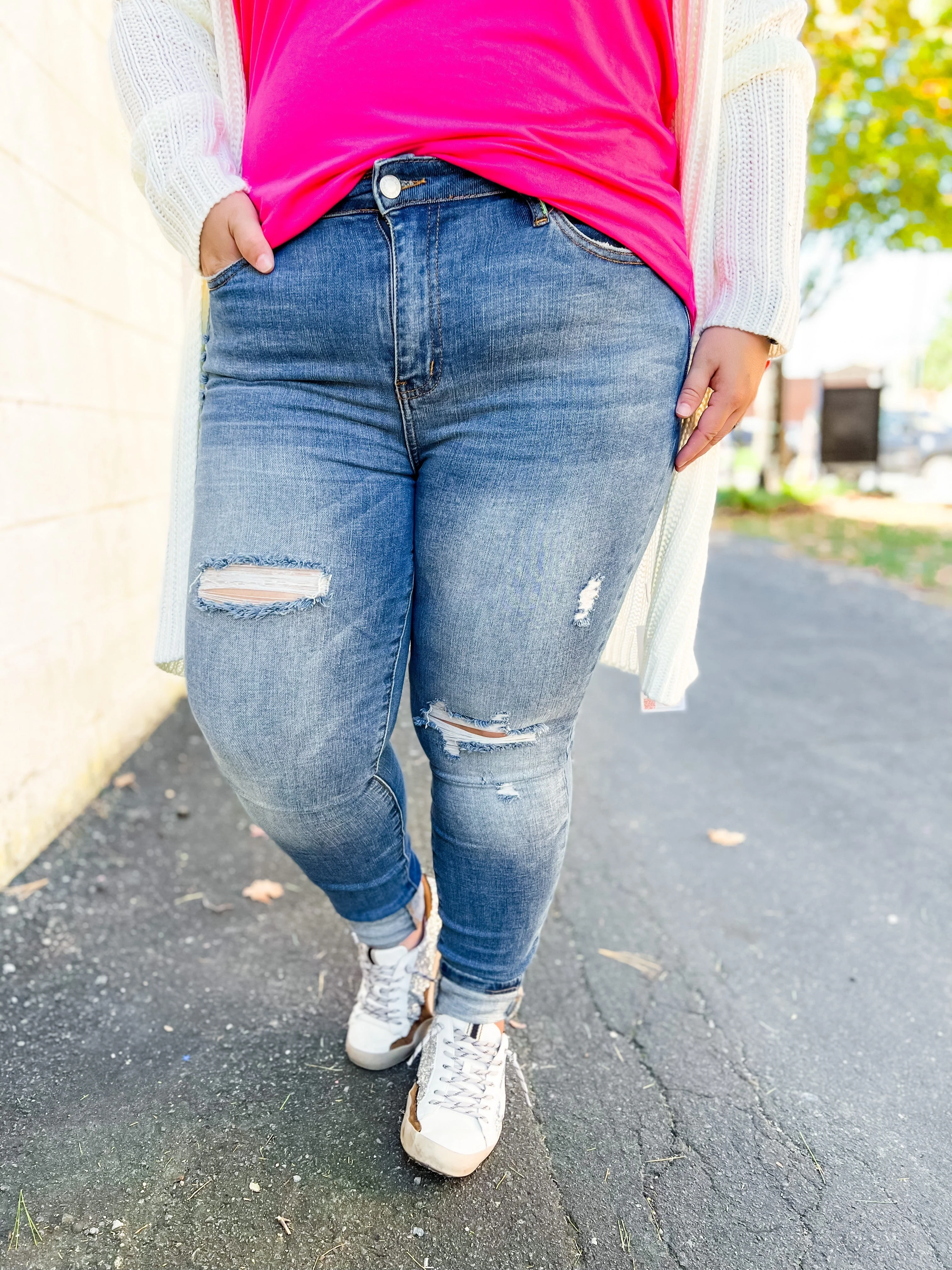 Judy Blue Rainbow Brite Embroidery Pocket Skinny